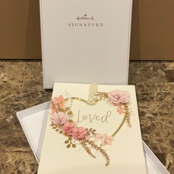 3 for $10 NIP Hallmark Signature Mother’s Day card and gift box. - Picture 3 of 6